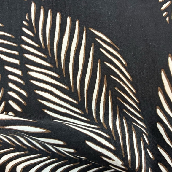 CoCo Reef Black Botanical Print Tankini with Built in Underwire Bra - Picture 8 of 14